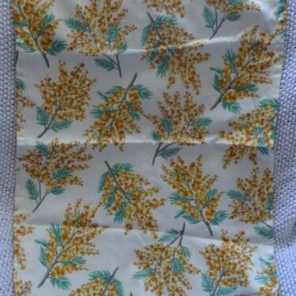 Cath Kidston Cream And Brown Foliage Cotton Tea Towel - Picture 1 of 1